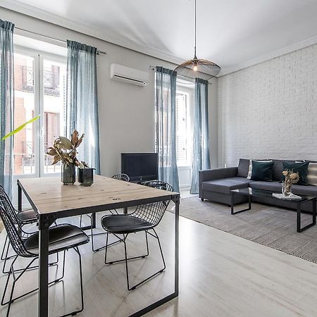 Ferienwohnung Plaza De Cibeles Madrid Exterior foto