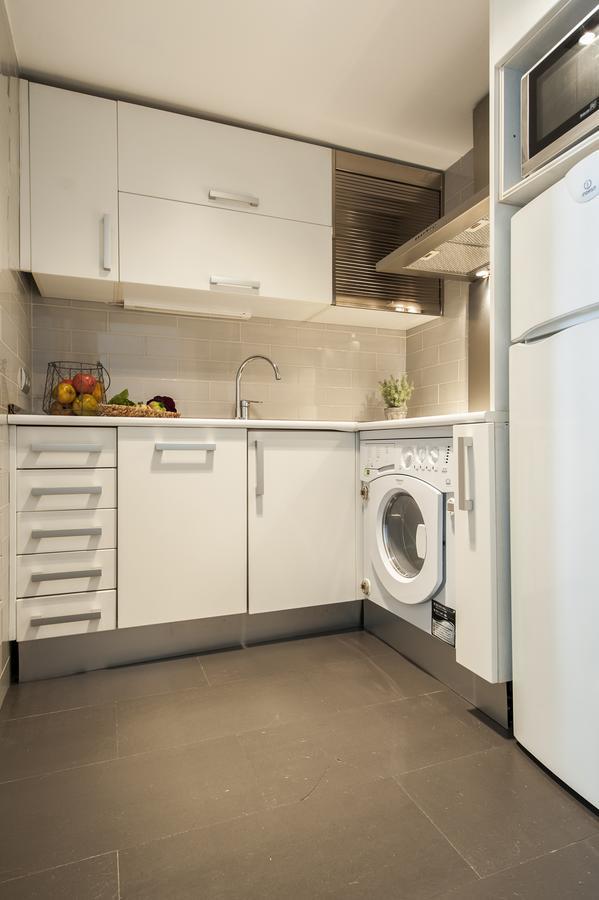 Ferienwohnung Plaza De Cibeles Madrid Exterior foto