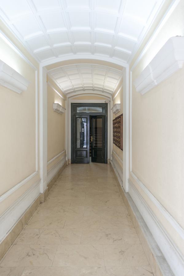 Ferienwohnung Plaza De Cibeles Madrid Exterior foto